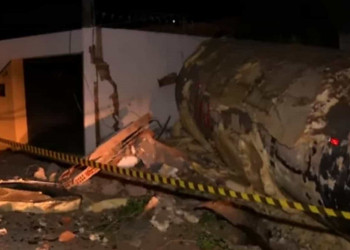 Explosão destrói fábrica de refrigerantes e deixa ferido em Fortaleza
